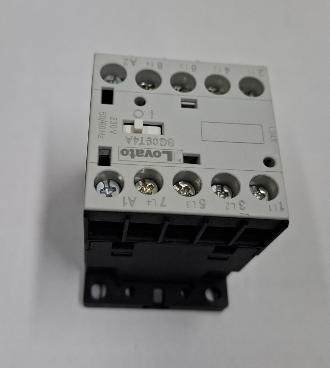 Контактор трехфазный 3TG10-10-0A2L2 20A 230VAC