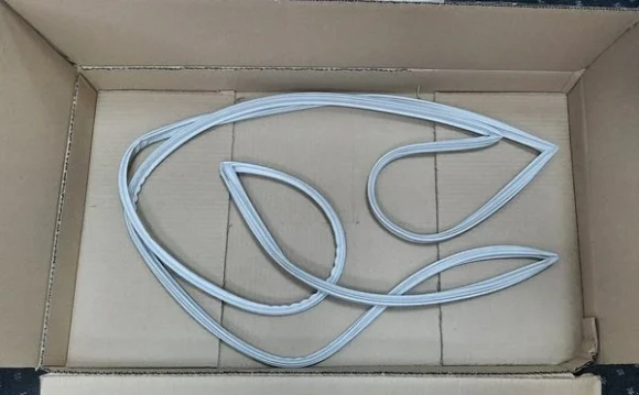 Уплотнение двери 1 шт. 1510080d (2935003d) для шкафа холодильного среднетемпературного CM107-S Уплотнение двери 1 шт. 1510080d (2935003d) для шкафа холодильного среднетемпературного CM107-S