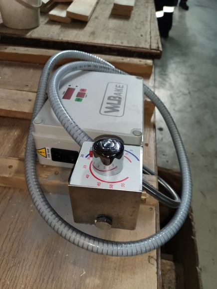 Дозатор воды WLBake WDM 25 ECO, в комплекте со шлангом и фитингами Дозатор воды WLBake WDM 25 ECO, в комплекте со шлангом и фитингами